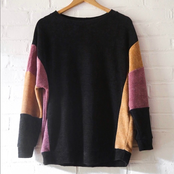 Long sleeve color block soft knit sweater - Picture 2 of 4